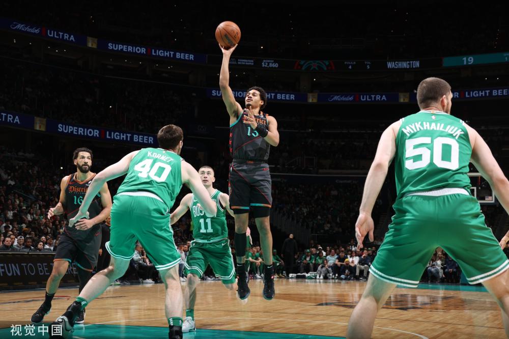 意大利队以 意大利队以